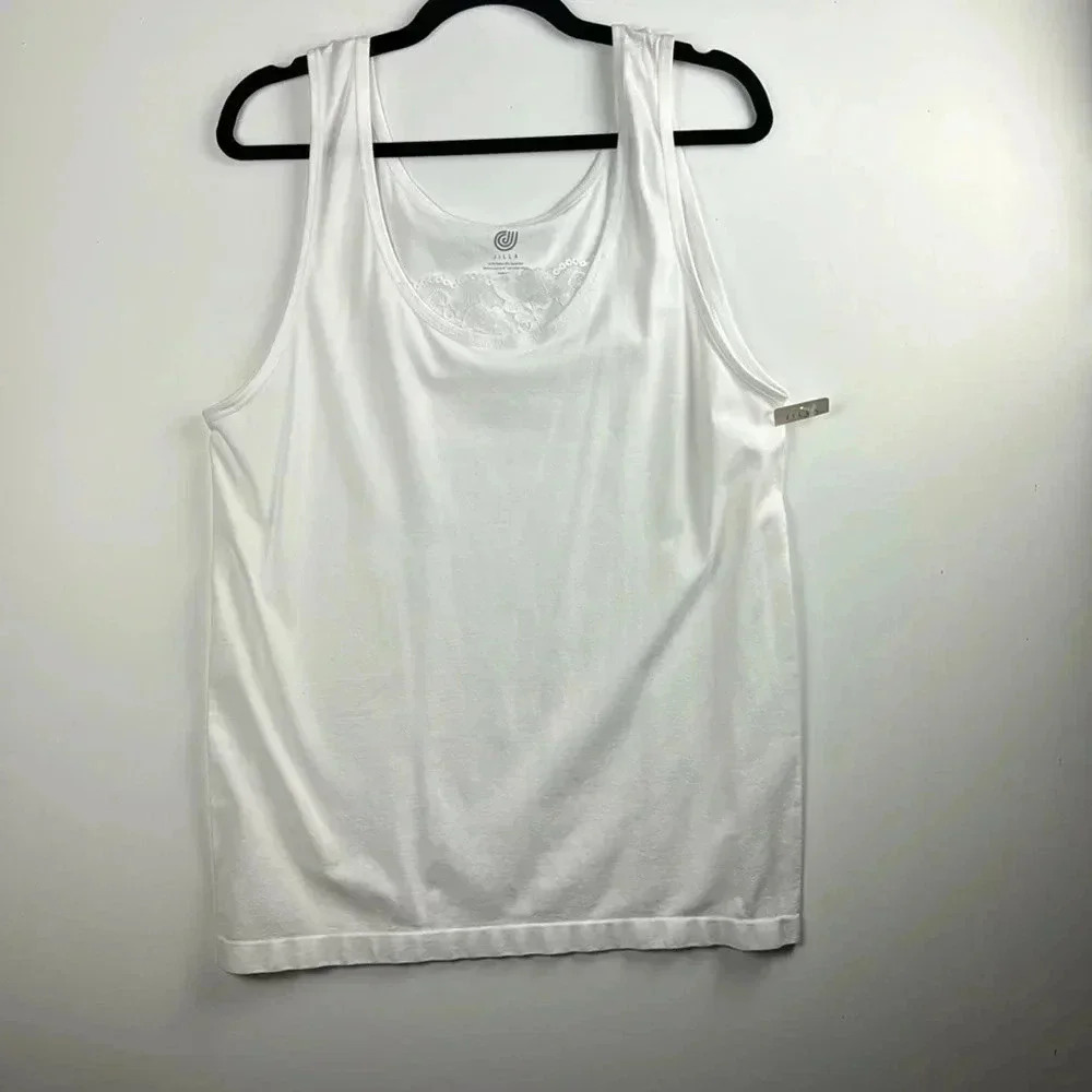 JILLA SZ 3X NWT WHITE SHELL WITH LACE TRIM 92% nylon 8% spandex